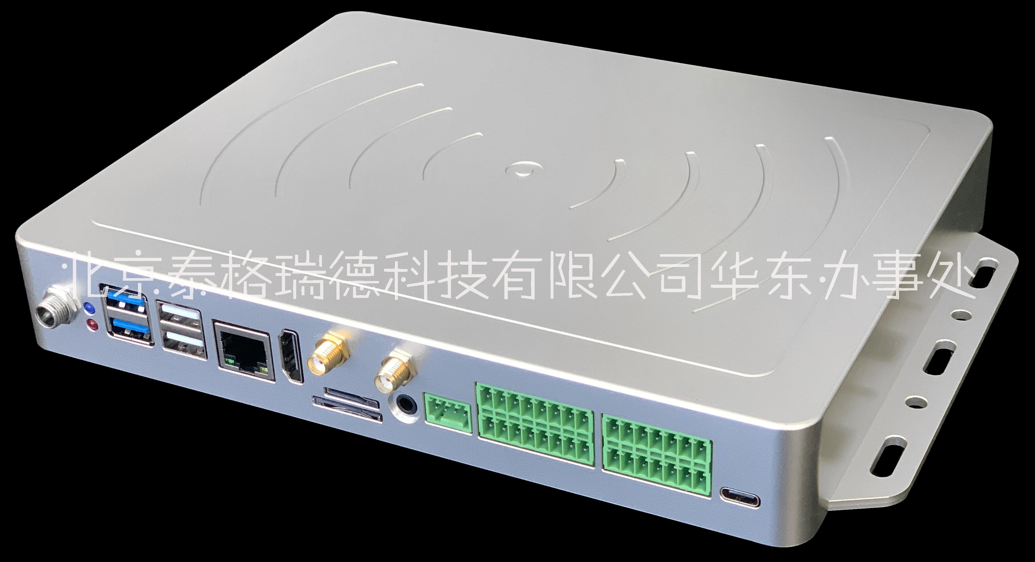 自帶操作系統(tǒng)RFID讀寫器智能卡主機