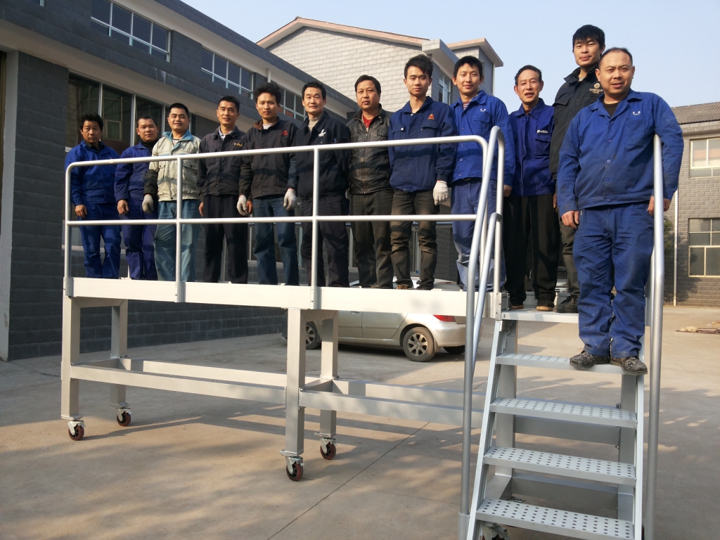 供應鋁合金工業(yè)走道定制