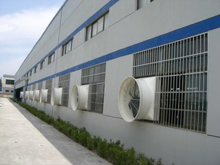 供應(yīng)用于工廠的南京降溫設(shè)備、南京排煙抽風(fēng)設(shè)備、南京負(fù)壓風(fēng)機專賣