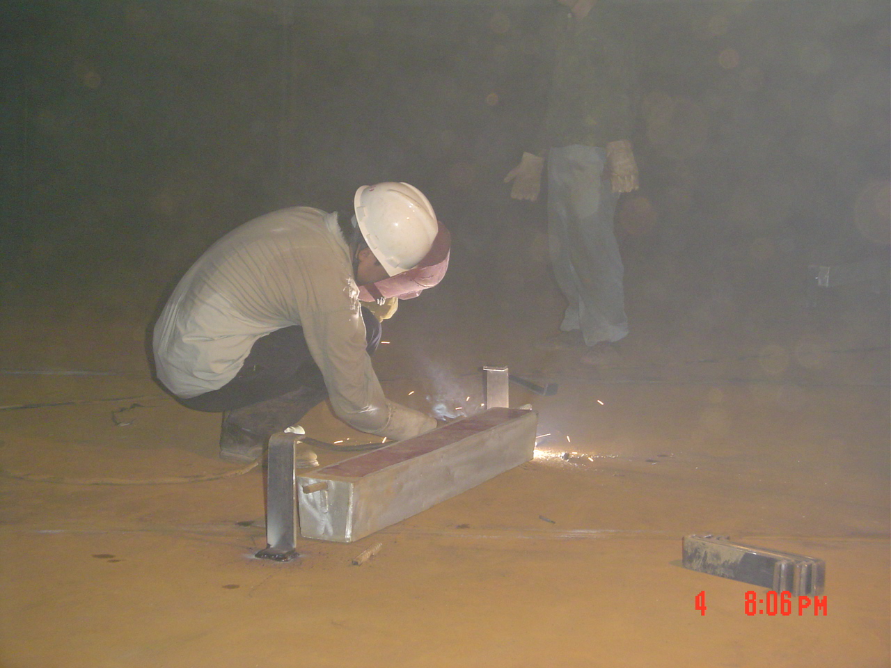 供應(yīng)儲(chǔ)罐瀝青砂防腐保溫