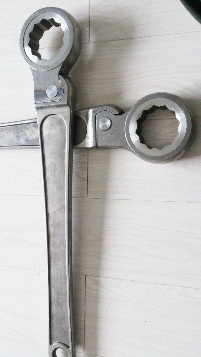 供應換熱器棘輪扳手M24，M30，M36