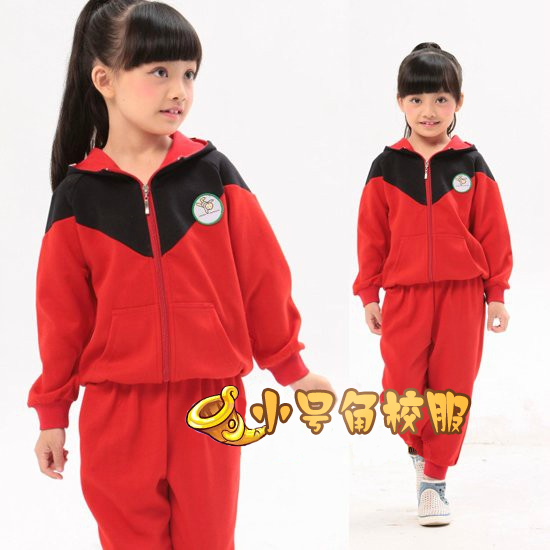 供應(yīng)新款潮流冬裝幼兒園服