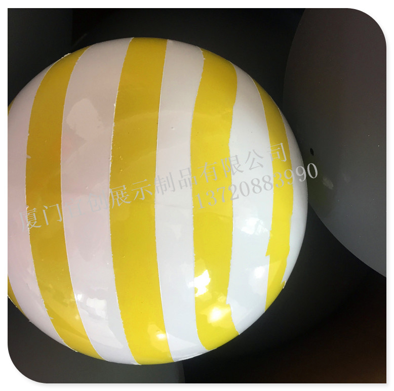 供應(yīng)用于的鋼球櫥窗 櫥窗美陳 集成道具廠家 美陳布置 節(jié)慶用品裝飾 不銹鋼球櫥窗展示 金屬球 鏡面球定做