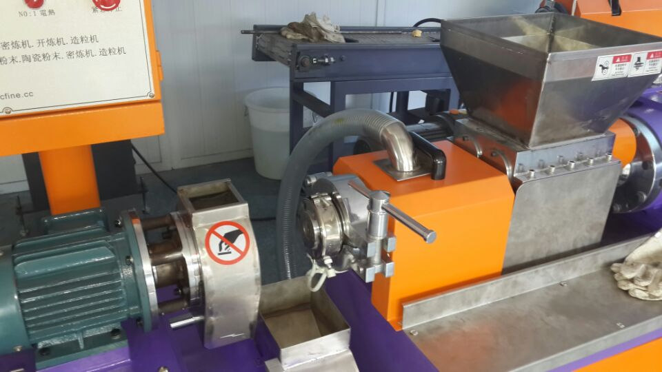 供應30雙腕擠出造粒機，小型30雙腕擠出造粒機，30雙腕擠出造粒機供