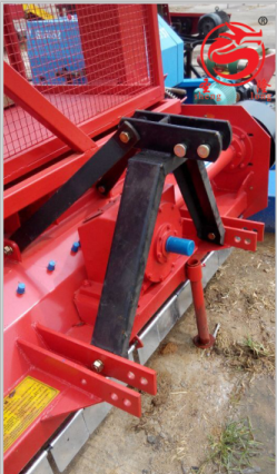 供應(yīng)河南養(yǎng)殖*玉米秸稈青儲機回收機價格圖片