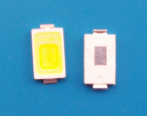 供應超高亮5730冰蘭光貼片LED  深圳5730冰蘭光生產(chǎn)廠家  廠家直銷5730冰蘭光LED