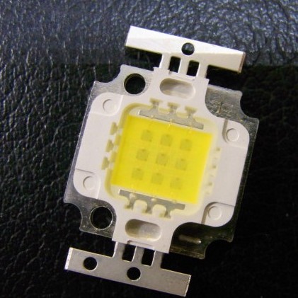 供應(yīng)10W大功率白光貼片 普瑞45芯片10W集成大功率