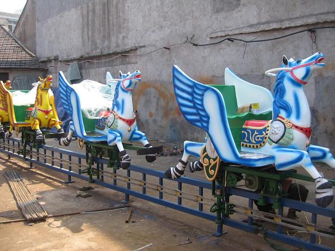 供應(yīng)創(chuàng)藝叢林騎士游樂設(shè)備   叢林勇士  你想做勇士就來玩叢林騎士！