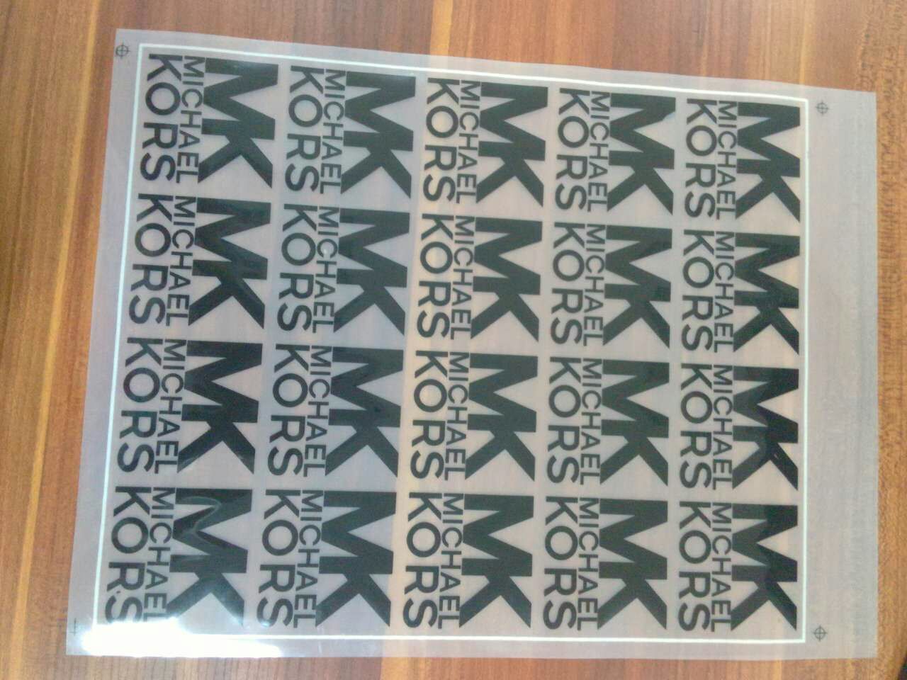 供應用于服的凱妮亞柯式燙畫立體漿