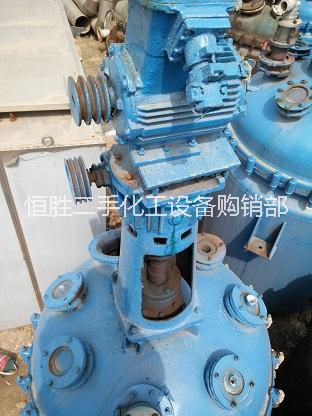 供應(yīng)購銷二手搪瓷反應(yīng)釜，1噸....5噸
