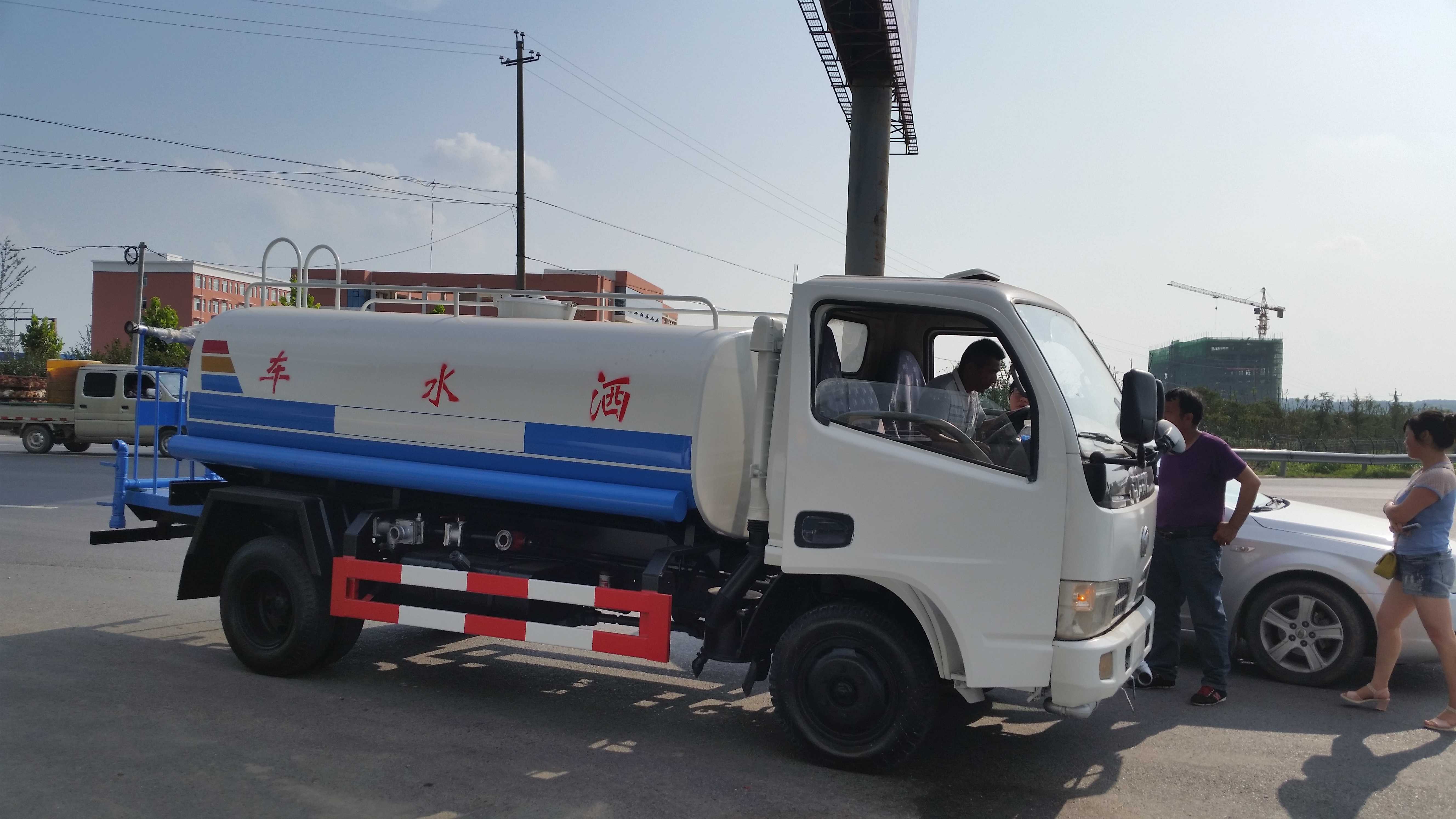 供應(yīng)東風(fēng)大多利卡水車