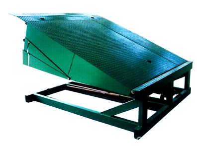 廣東移動式液壓登車橋廠家定制 可定制8噸10噸叉車裝卸貨過橋