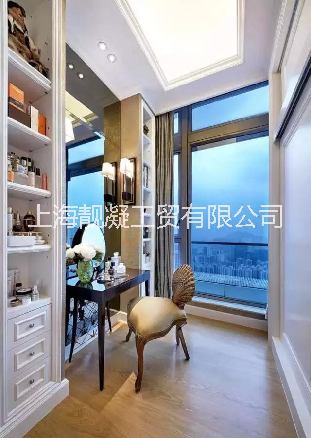 供應(yīng)石家莊*品牌多層實(shí)木衣帽間