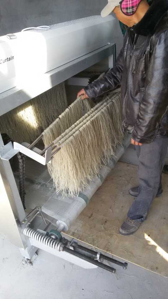 供應(yīng)東北*多功能粉條機(jī)報(bào)價(jià)