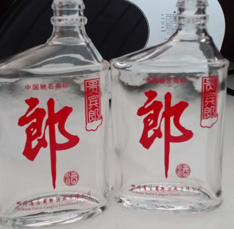 供應(yīng)絲印機(jī) 小瓶子絲印機(jī)價(jià)格 曲面絲印機(jī)生產(chǎn)廠家