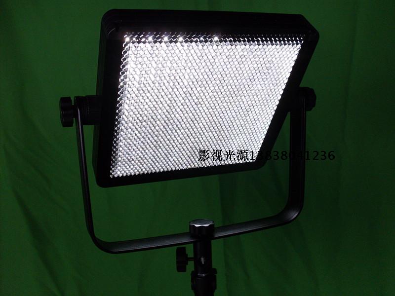 供應移動演播室新聞采訪燈GX-LED600D微電影專題拍攝高清攝像便攜式外拍補光燈