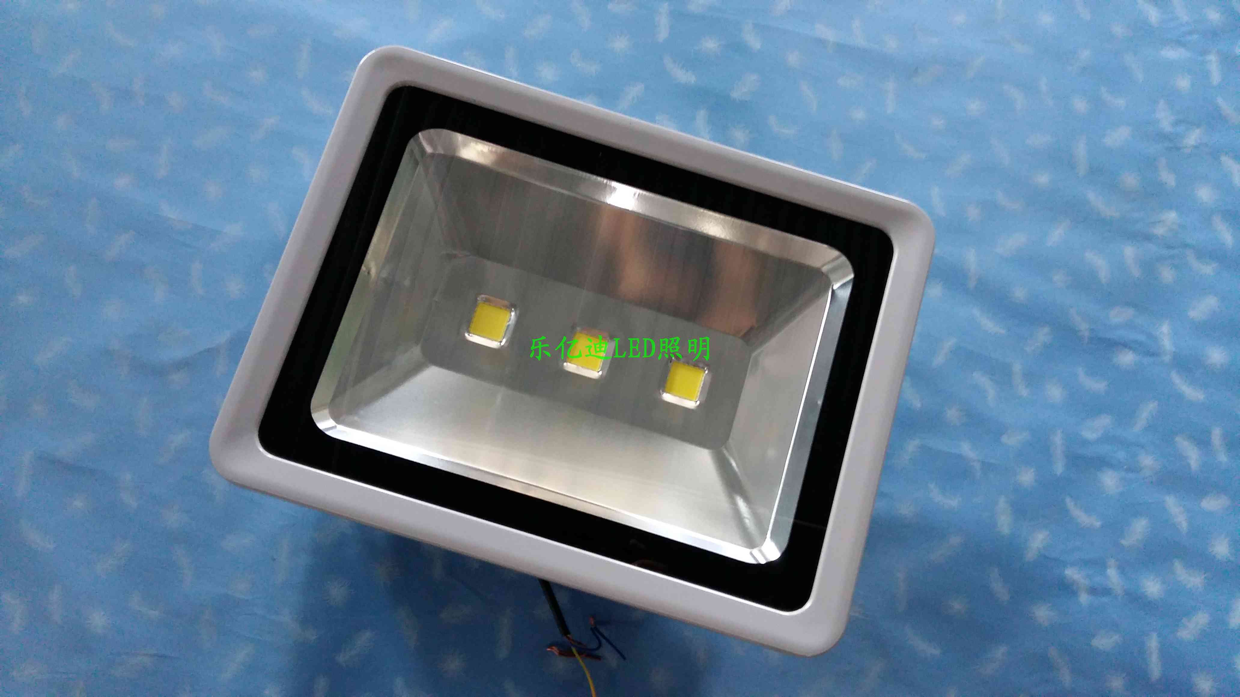 供應(yīng)青島LED投光燈供應(yīng)商，青島LED泛光燈供應(yīng)商，青島LED洗墻燈供應(yīng)商，青島LED投射燈供應(yīng)商