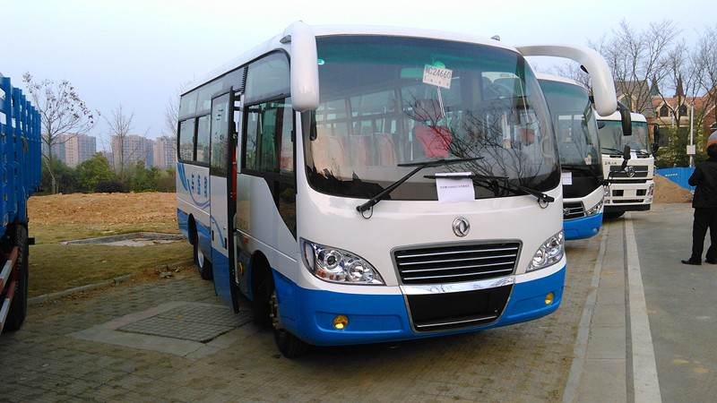 供應(yīng)東風(fēng)6米客車教練車，19座國(guó)四*中巴教練車價(jià)格