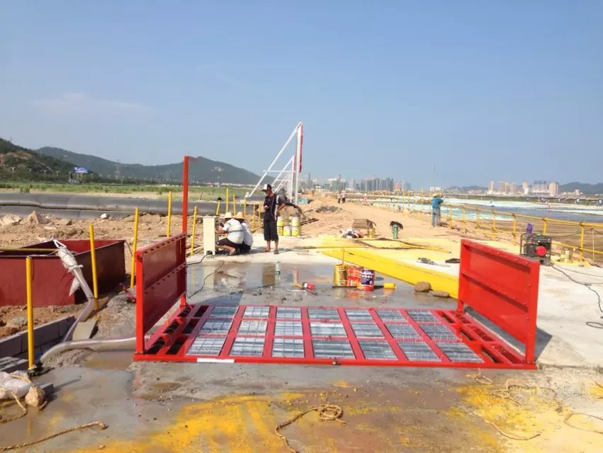 惠州泥頭車洗輪機(jī)，工地洗車機(jī)，工程洗車槽，建筑*
