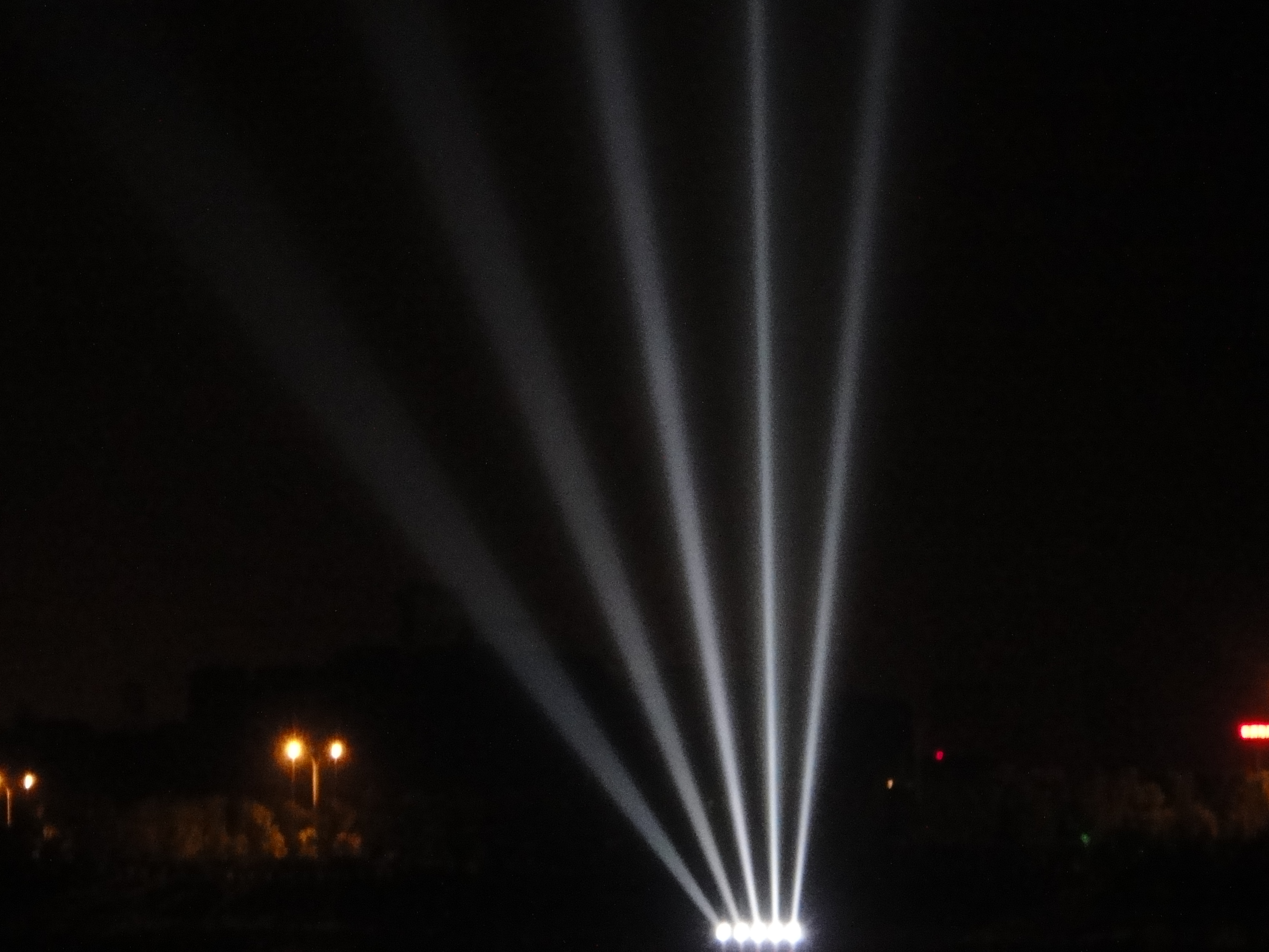 供應(yīng)上?？罩忻倒鍍r(jià)格定制批發(fā)，大型文藝演出、山頂、體育館、公園