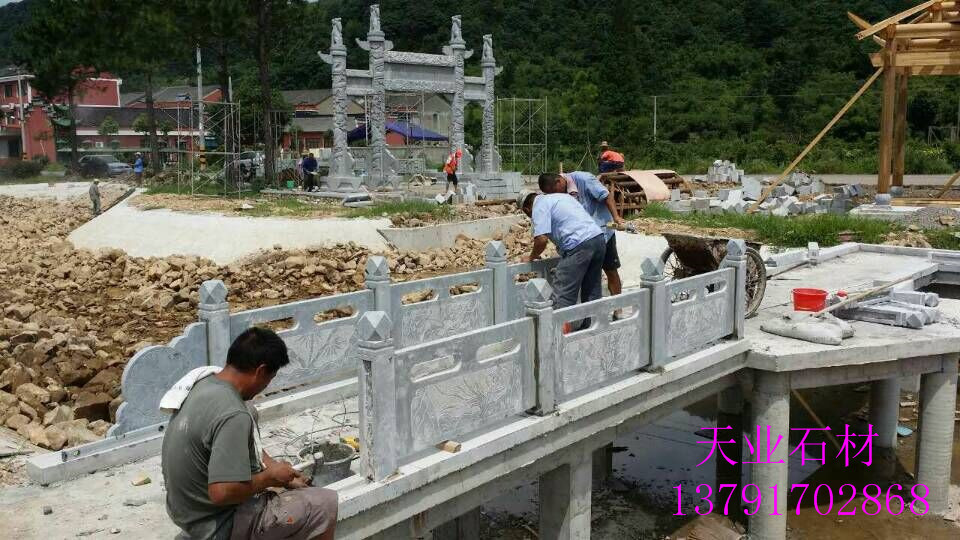 供應(yīng)嘉祥青石雕刻欄板，青石板欄桿，各種規(guī)格欄板定制