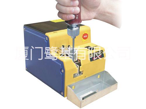 螺絲排列機(jī)/送鎖螺絲機(jī)/螺絲鎖付機(jī)/鎖螺絲機(jī)