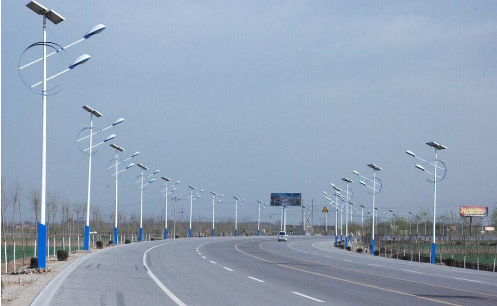 現(xiàn)在太陽能路燈價格差異這么大的原因