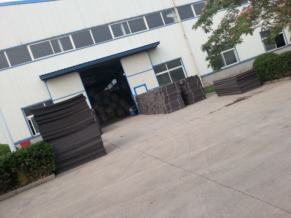 供應(yīng)多種規(guī)格聚乙烯閉孔泡沫板