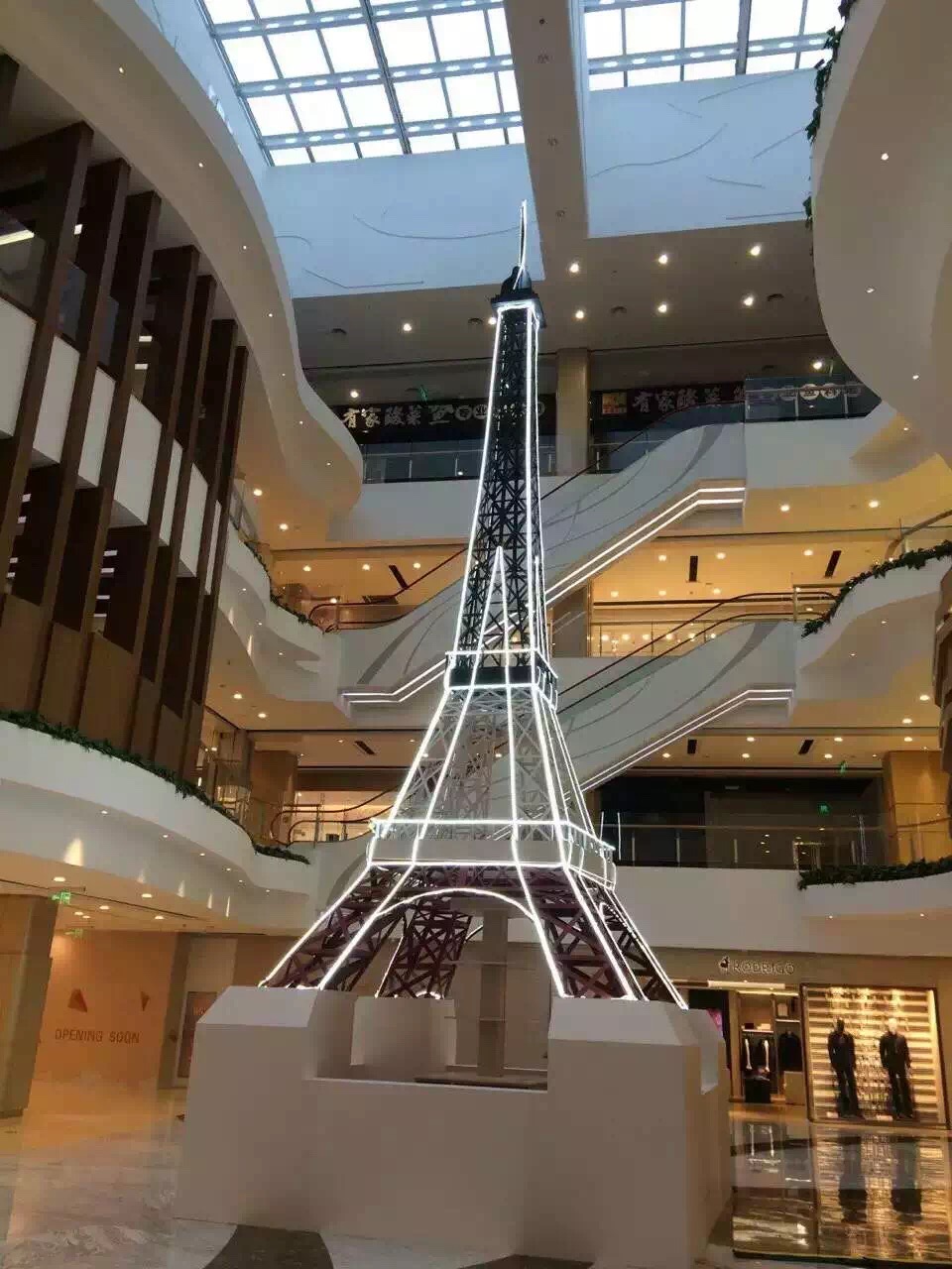 供應(yīng)猴年商場地產(chǎn)美陳卡通猴子模型出租商場地產(chǎn)公園景區(qū)裝飾美陳酷酷猴皇冠猴卡通猴子出租出售定制玻璃鋼模型