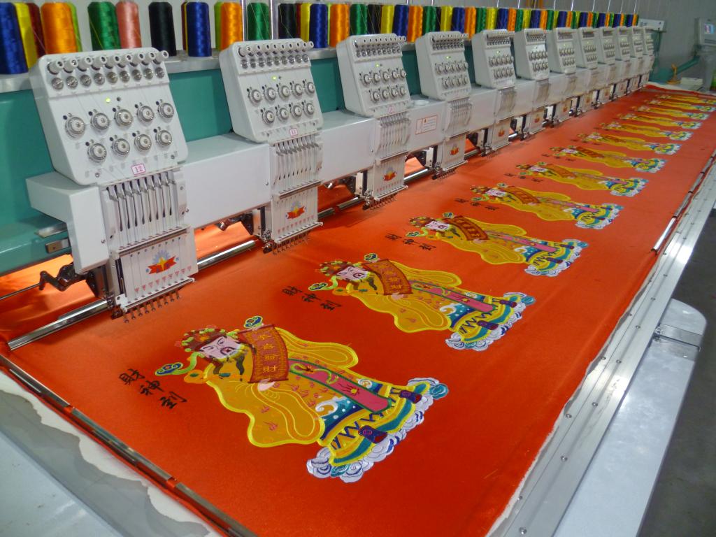 供應(yīng)青島魯悅多頭電腦繡花機(jī)G1515，青島15針15頭*電腦繡花機(jī)，青島15頭電腦繡花機(jī)廠家