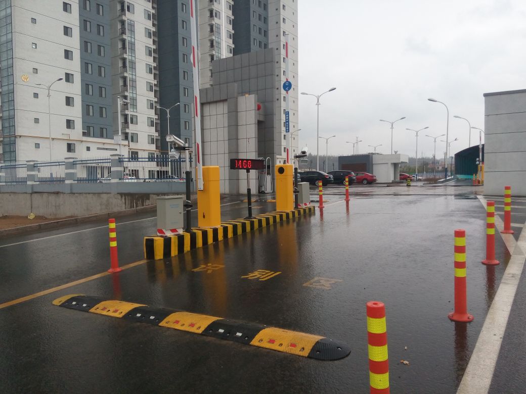 供應(yīng)用于停車收費(fèi)的智能停車場(chǎng)設(shè)備及系統(tǒng)
