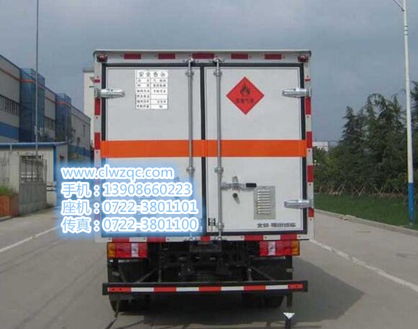 供應(yīng)用于運輸?shù)膹S家供應(yīng)7噸多利卡易燃廂式車