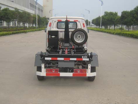 供應(yīng)凱馬電動(dòng)環(huán)衛(wèi)車_電動(dòng)勾臂垃圾車