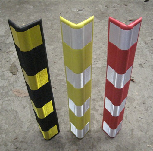 停車場(chǎng)的橡膠護(hù)墻角反光護(hù)角600mm_橡膠防撞條_停車場(chǎng)反光條_護(hù)墻角廠家