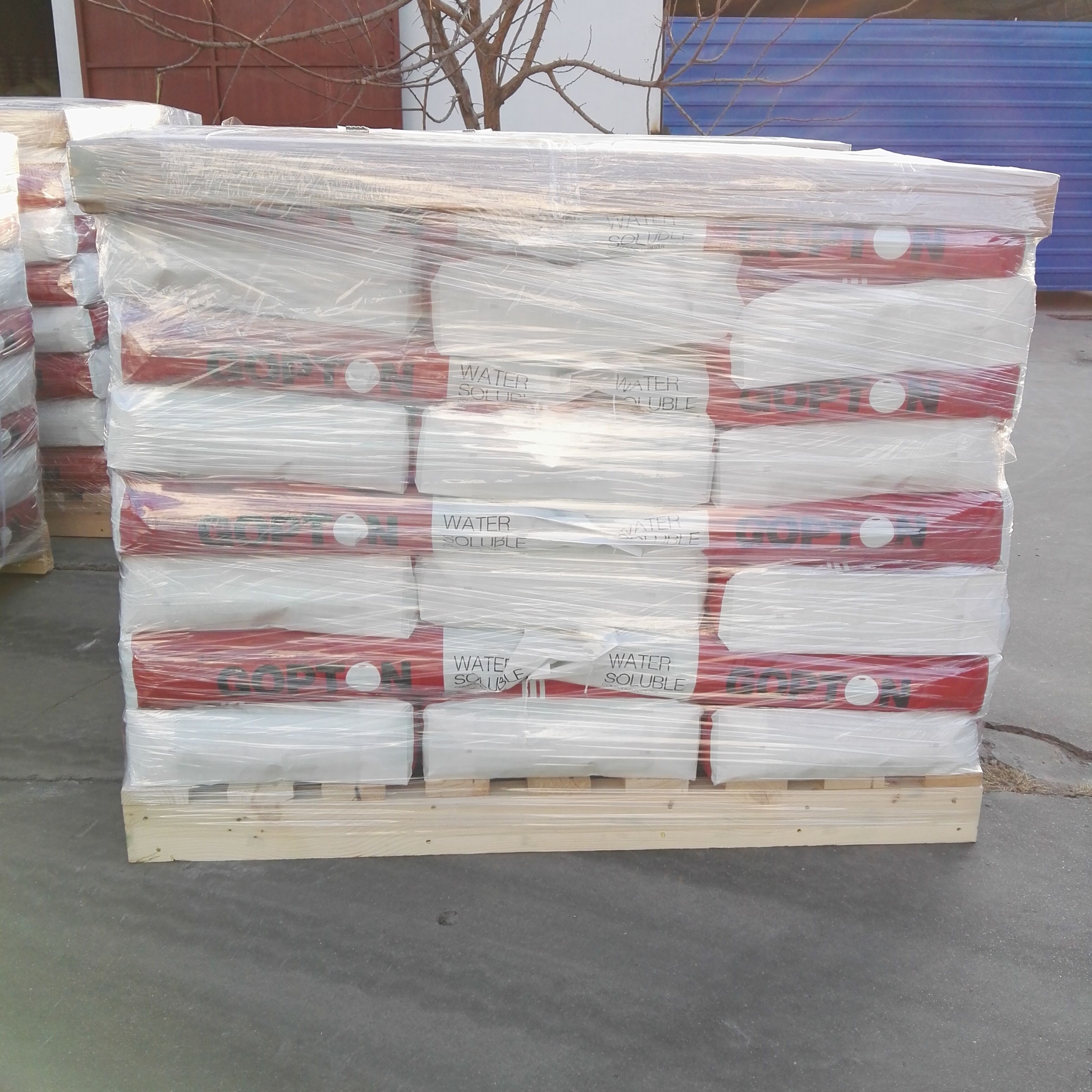 供應用于農(nóng)業(yè)生產(chǎn)的英國原包進口果頓大量元素水溶肥