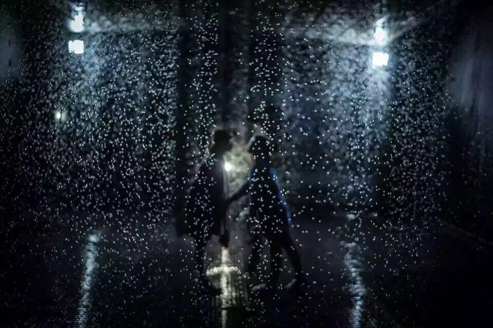 供應(yīng)北京雨屋雨境持有*制作廠家租賃，高端上檔次雨屋體驗(yàn)淋不濕道具租售