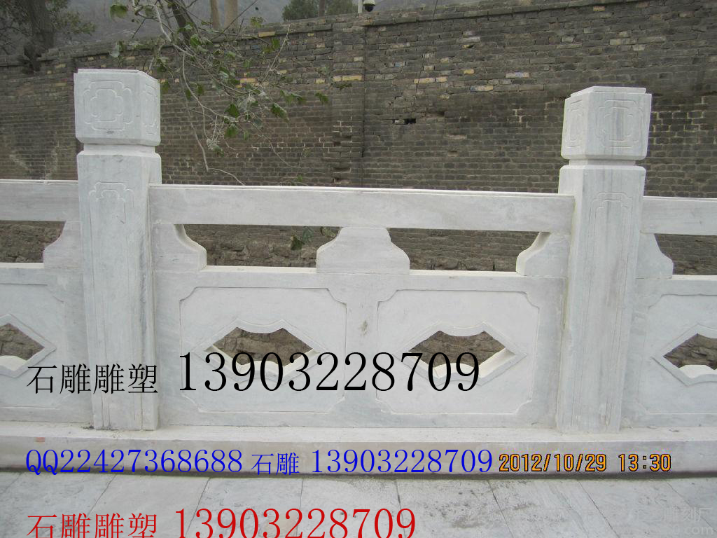 供應漢白玉石雕欄桿價格