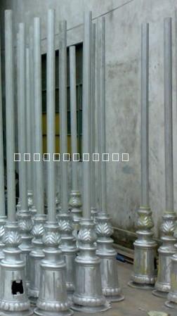 供應(yīng)廣東3米庭院燈大小桿