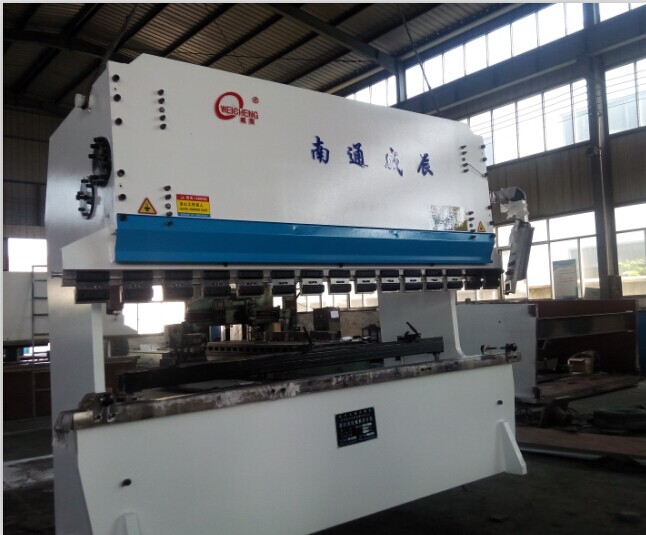 供應(yīng)*折彎?rùn)C(jī) 高直線(xiàn)度折彎?rùn)C(jī)哪家好