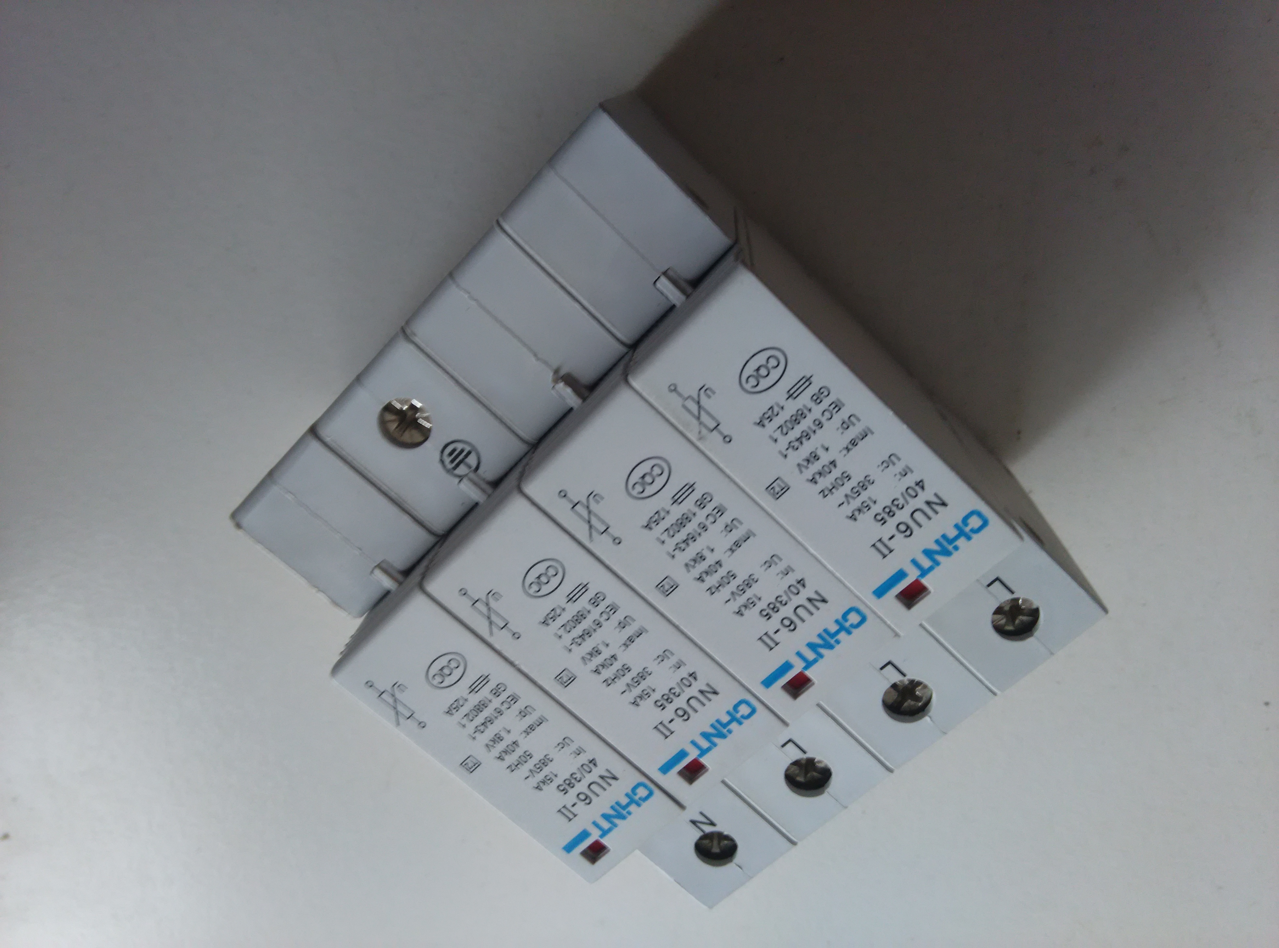 供應正泰防雷浪涌保護器NU6-II20KA40KA60KA3P4