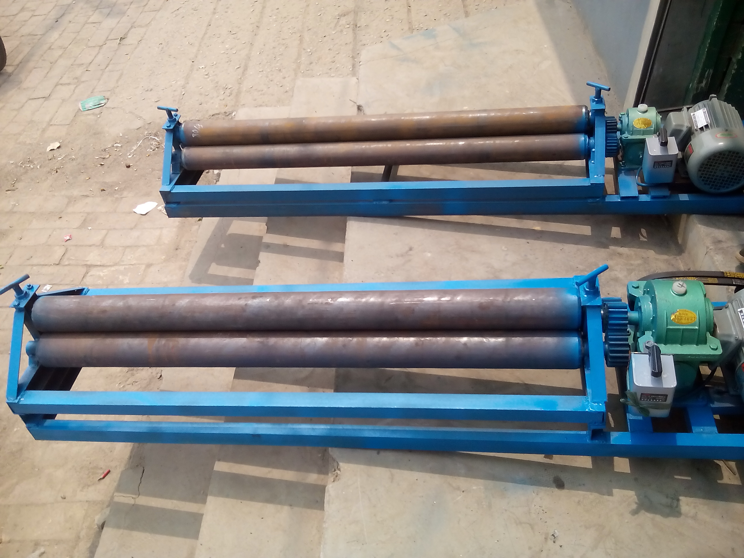 供應(yīng)河北鐵皮卷筒機(jī)型號(hào) 三輥鐵皮卷筒機(jī)價(jià)格  電動(dòng)鐵皮卷圓機(jī)批發(fā)