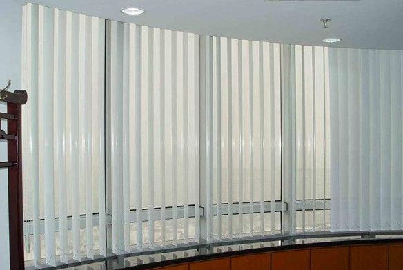 供應西安辦公室窗簾加工廠，電動遮陽卷簾免費設計