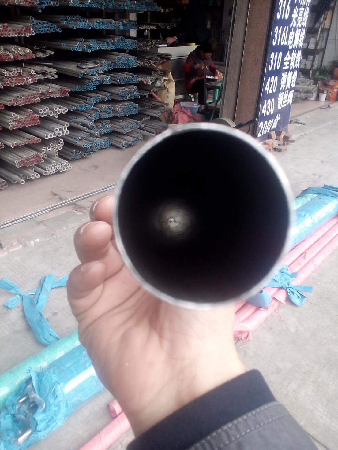 供應(yīng)316L不銹鋼管價(jià)格316L不銹鋼焊接管廠家直銷不銹鋼管價(jià)格