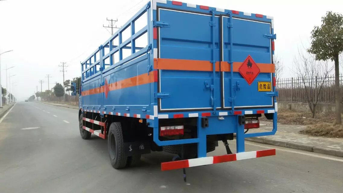 供應(yīng)東風(fēng)氣瓶運(yùn)輸車