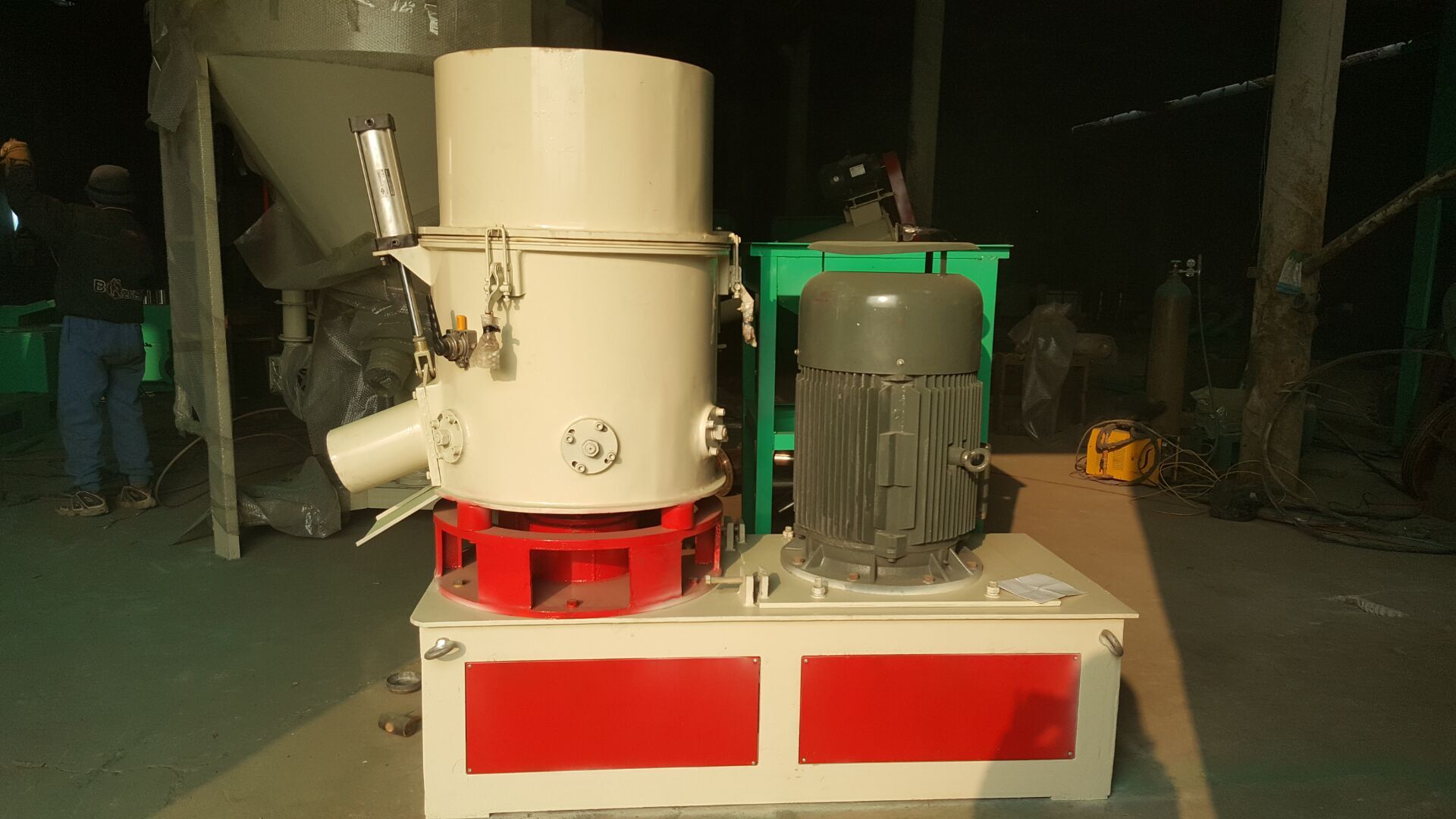 PVC膜團粒機編織袋造粒機 PVC膜團粒機 PE膜團粒機 化纖團粒機