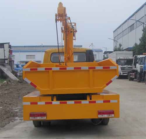 供應(yīng)東風(fēng)多利卡清淤車(chē)_清淤車(chē)價(jià)格_清淤車(chē)廠家-湖北合力