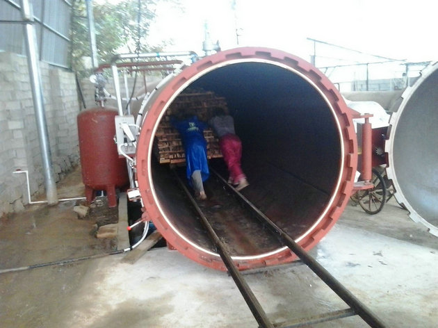 供應(yīng)供應(yīng)橡膠木木材防腐設(shè)備真空浸漬處