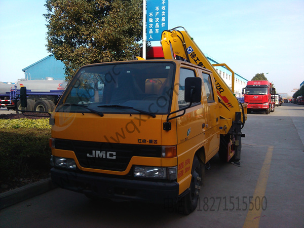 廠家直銷2噸徐工折臂江鈴雙排座隨車吊廠家