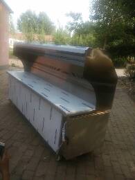 供應綠色環(huán)保燒烤車新一代無感迭加雙頻脈沖控制電源，功率更強勁、性能更穩(wěn)定、*節(jié)能設備小巧，結(jié)構靈活，適合不同的環(huán)境安裝