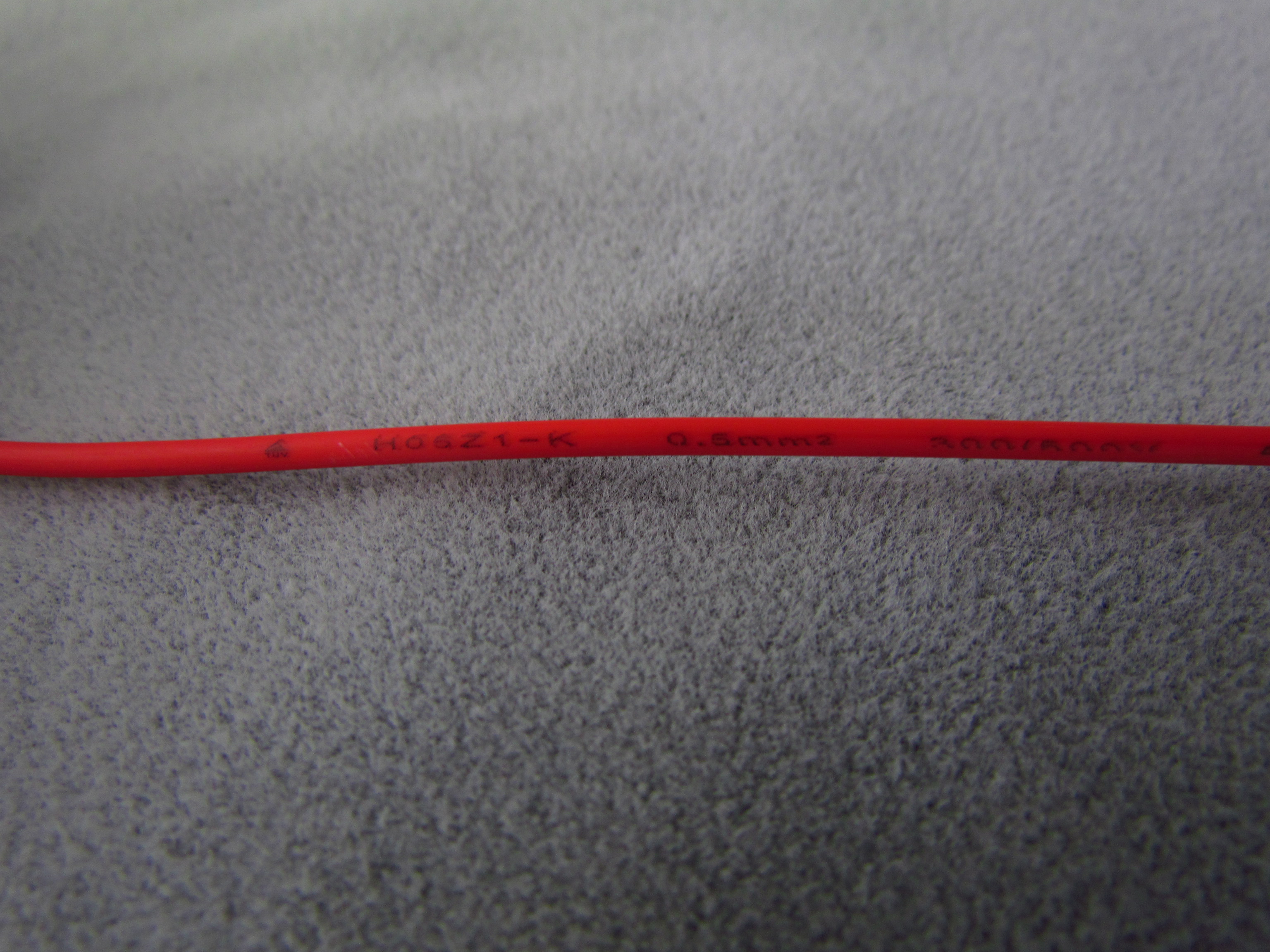 【廠家直銷】德標(biāo)電子線h05z1-k紅色 100m 銅芯電子線